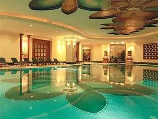 هتل آی سی گرین پالاس